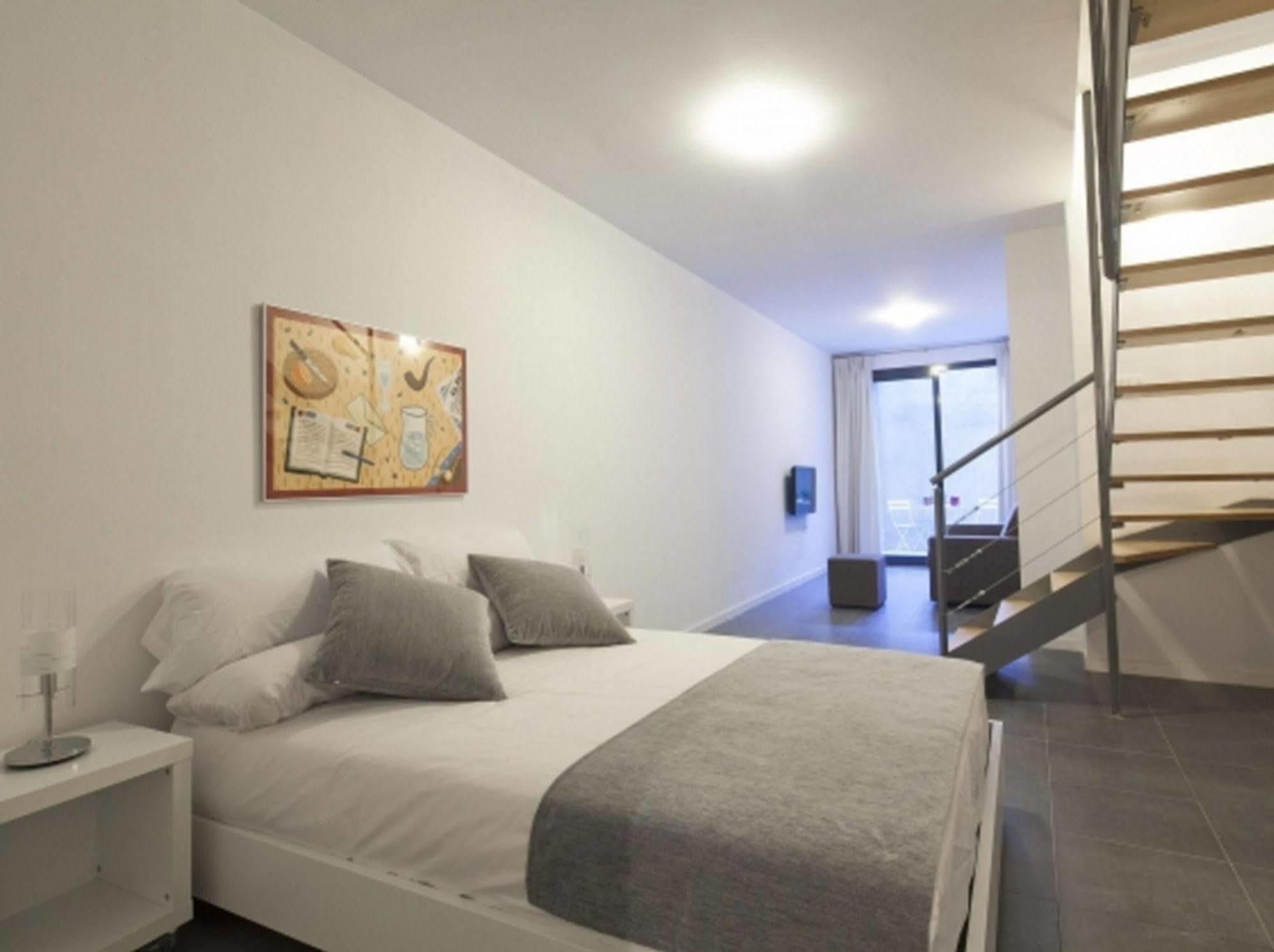 Sleep Eixample By Stay برشلونة المظهر الخارجي الصورة